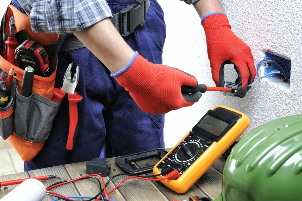 Signs That You Need to Hire an Emergency Electrician in Westminster, CO | Signs That You Need to Hire an Emergency Electrician in Westminster, CO | Signs That You Need to Hire an Emergency Electrician in Westminster, CO | Doctor Fix It Plumbing, Heating, Cooling and Electric